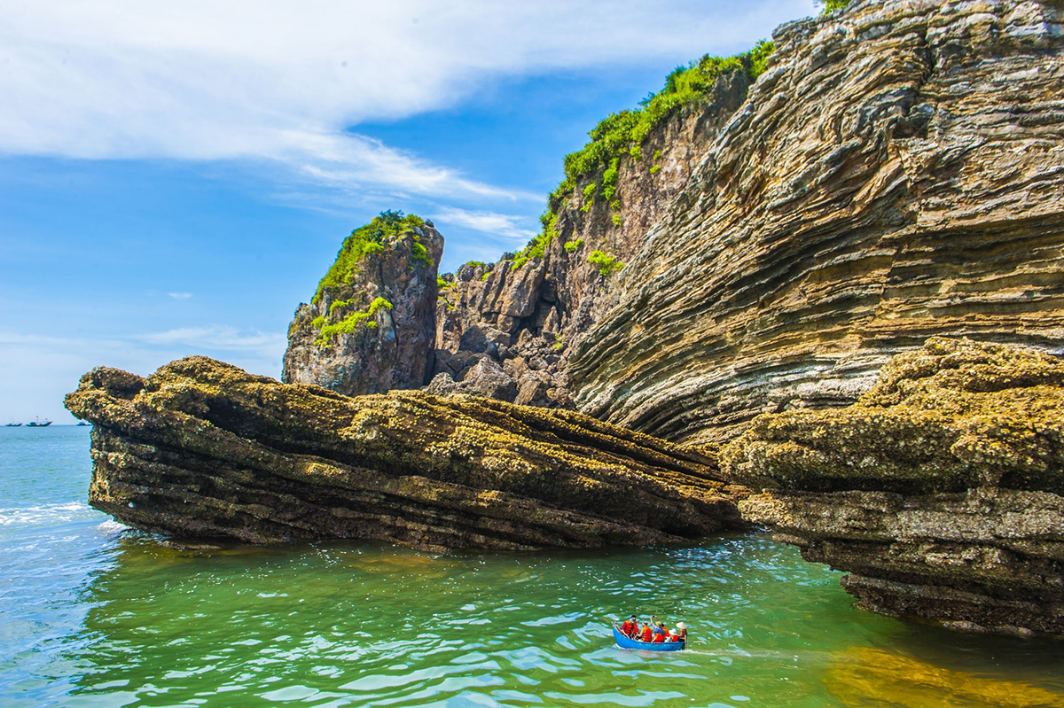 TOUR DU LỊCH BIỂN QUỲNH NGHỆ AN 3 NGÀY 2 ĐÊM