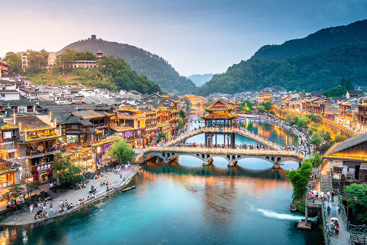 TOUR HÀ NỘI – PHƯỢNG HOÀNG CỔ TRẤN – TRƯƠNG GIA GIỚI – ÂN THI 6 NGÀY 5 ĐÊM